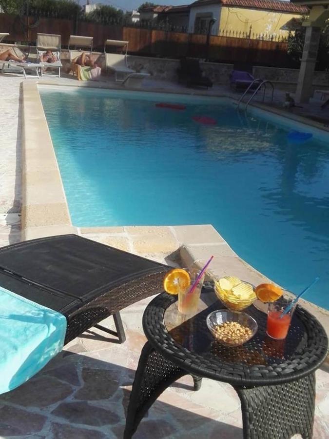 Villa Carmen カステル・ヴォルトゥルノ エクステリア 写真